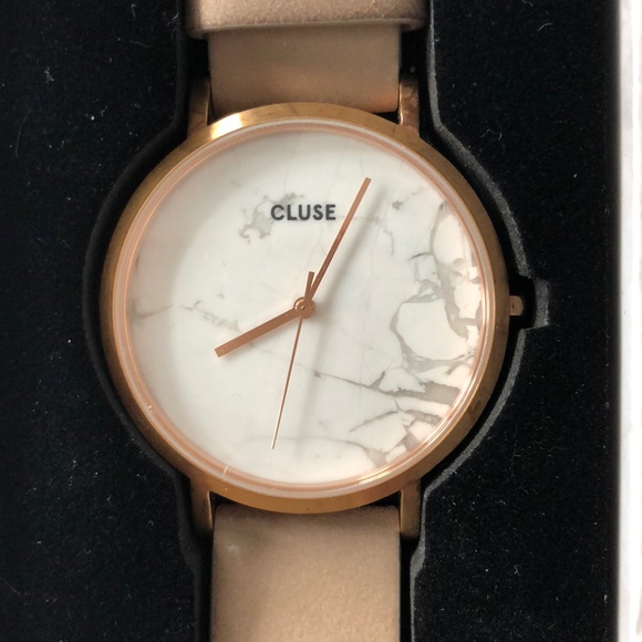 Marble Facce Cluse Watch - Picture 3 of 7